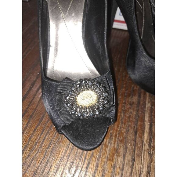 10M Apt 9 Cindy Black Embellished Satin Feel Stiletto Pump High Heel Shoes - Picture 2 of 2
